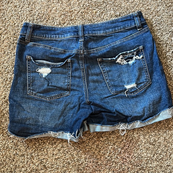 Blue jean shorts - Picture 3 of 5